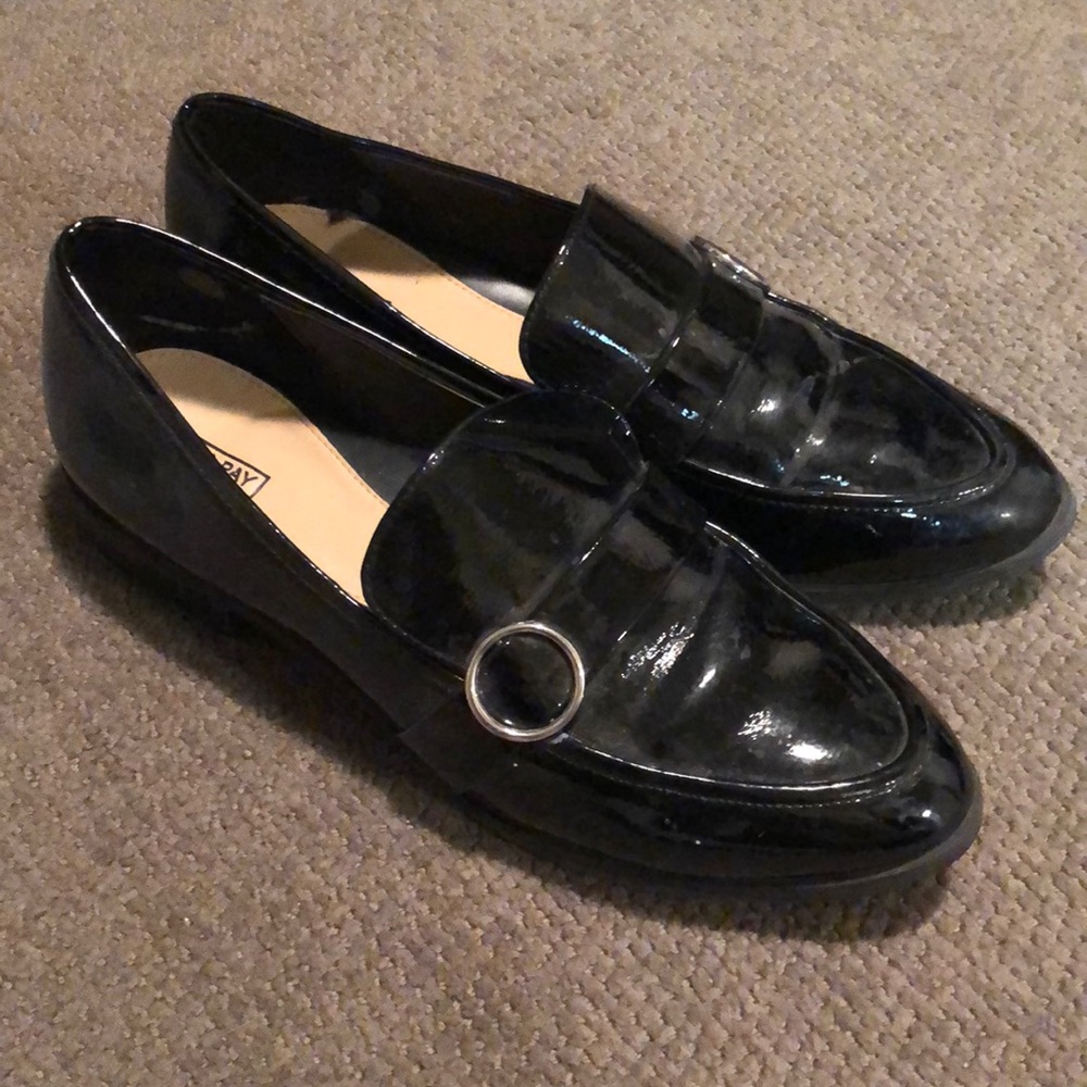 Black pic and pay shiny black loafers